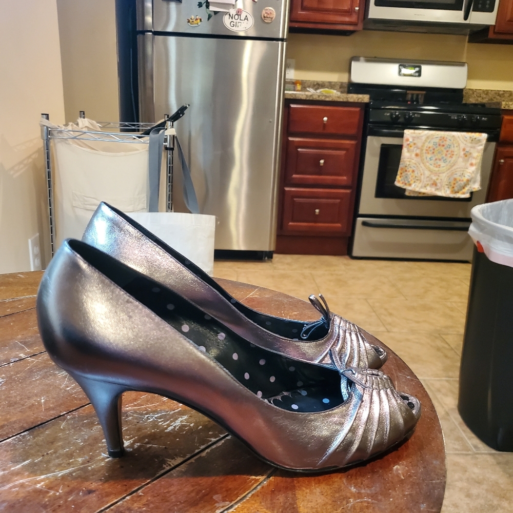 Moschino Bronze Heels
